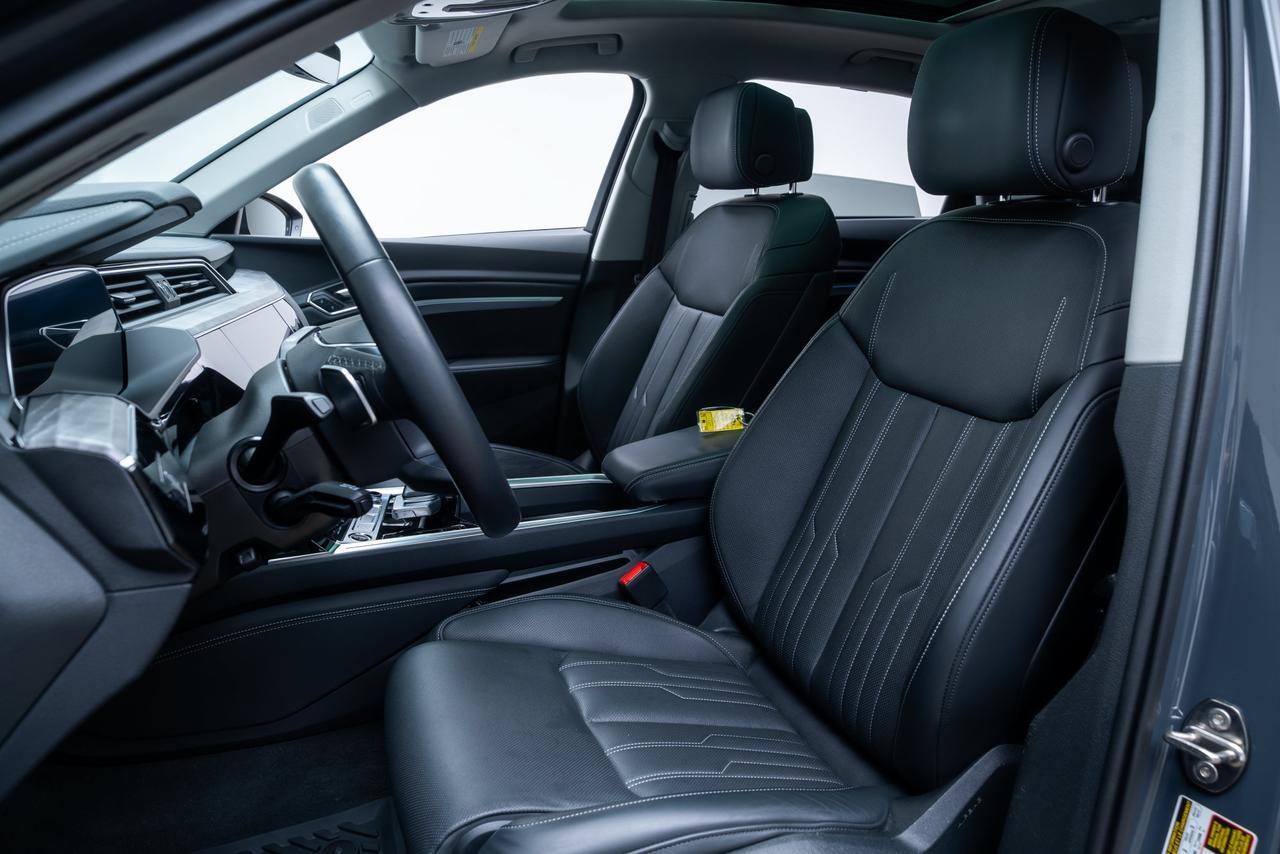 2024 Audi Q8 e-tron Prestige quattro Vented Massage Seats / Head Up Display Portland OR