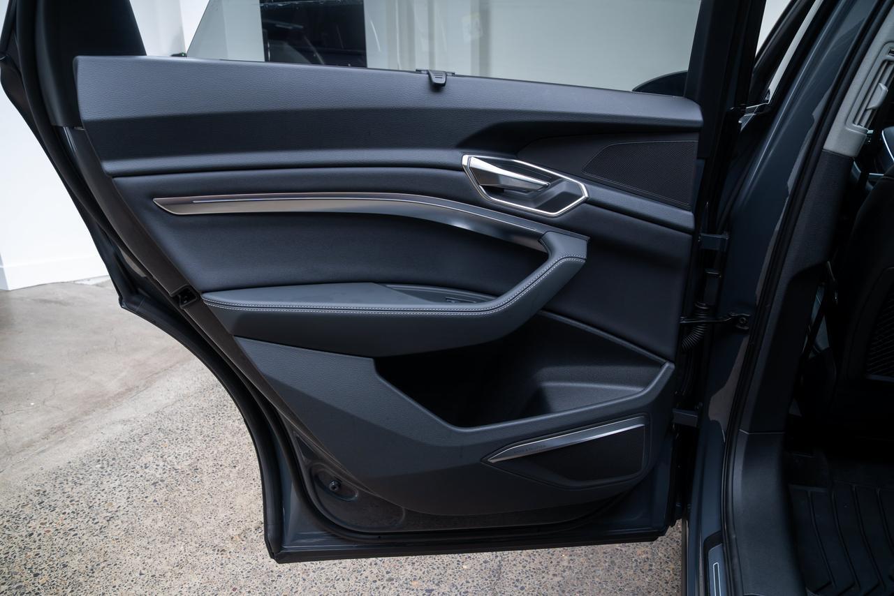 2024 Audi Q8 e-tron Prestige quattro Vented Massage Seats / Head Up Display Portland OR