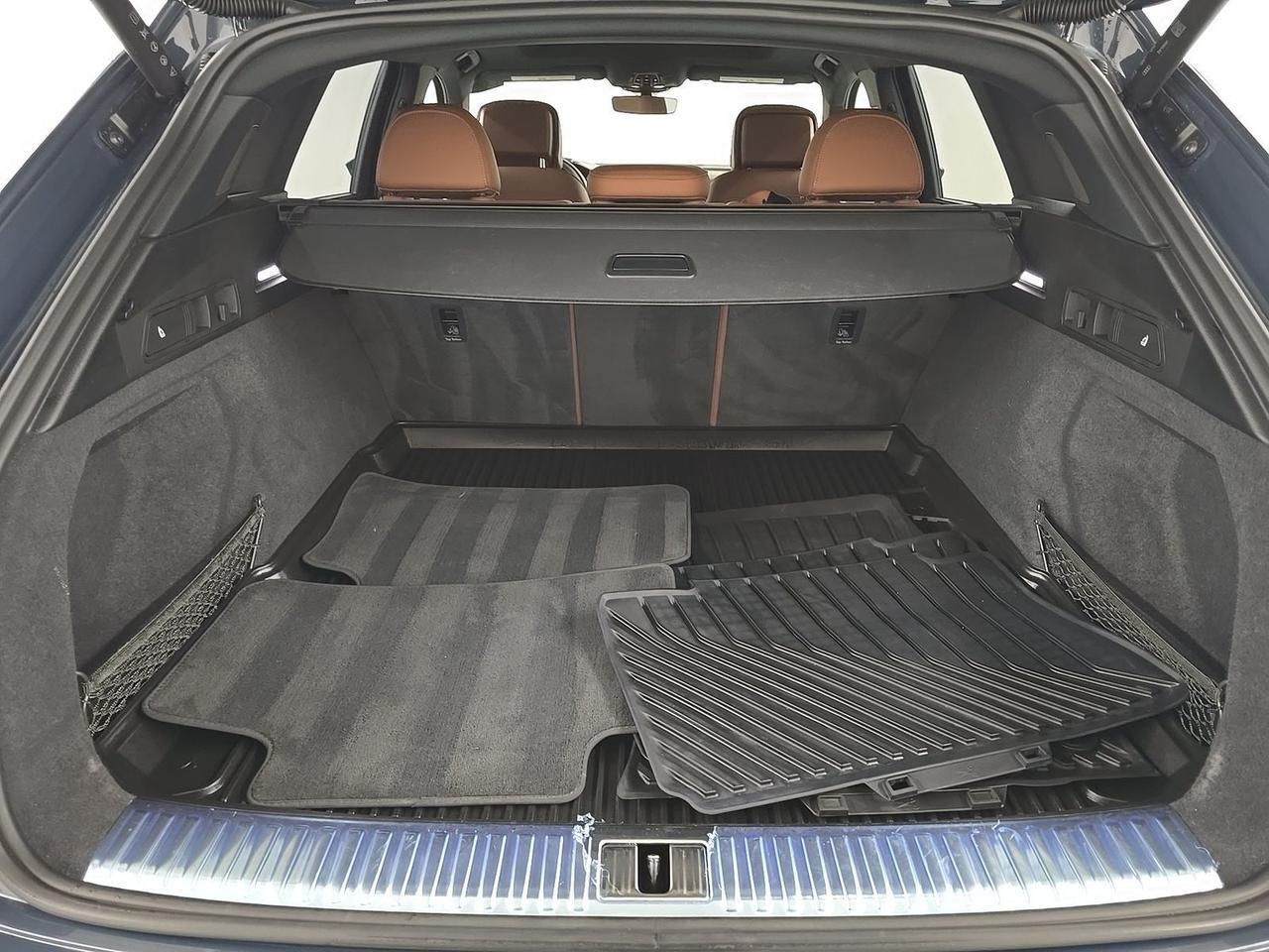 2024 Audi Q8 e-tron Prestige quattro Vented Massage Seats Head-Up Display Portland OR