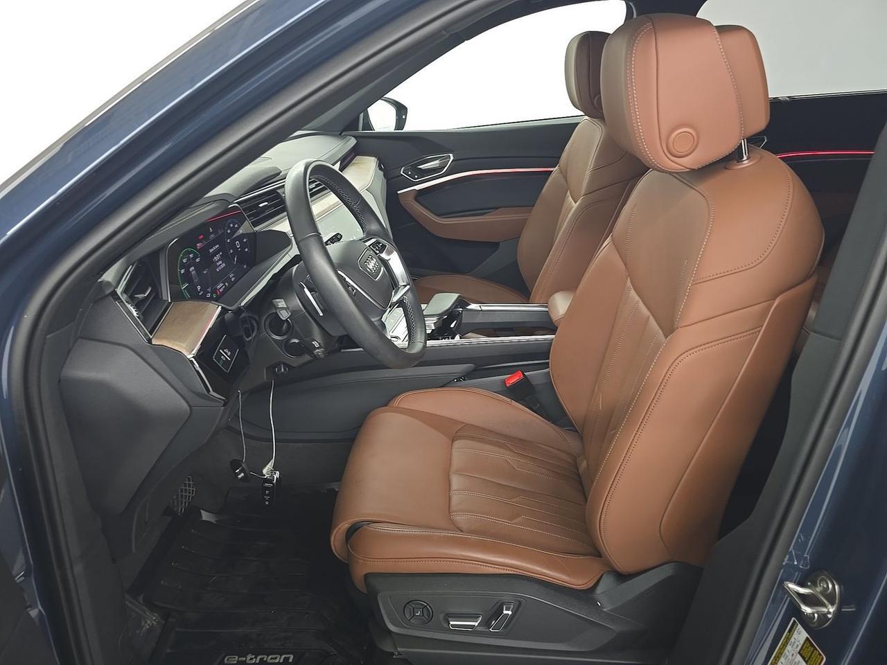 2024 Audi Q8 e-tron Prestige quattro Vented Massage Seats Head-Up Display Portland OR