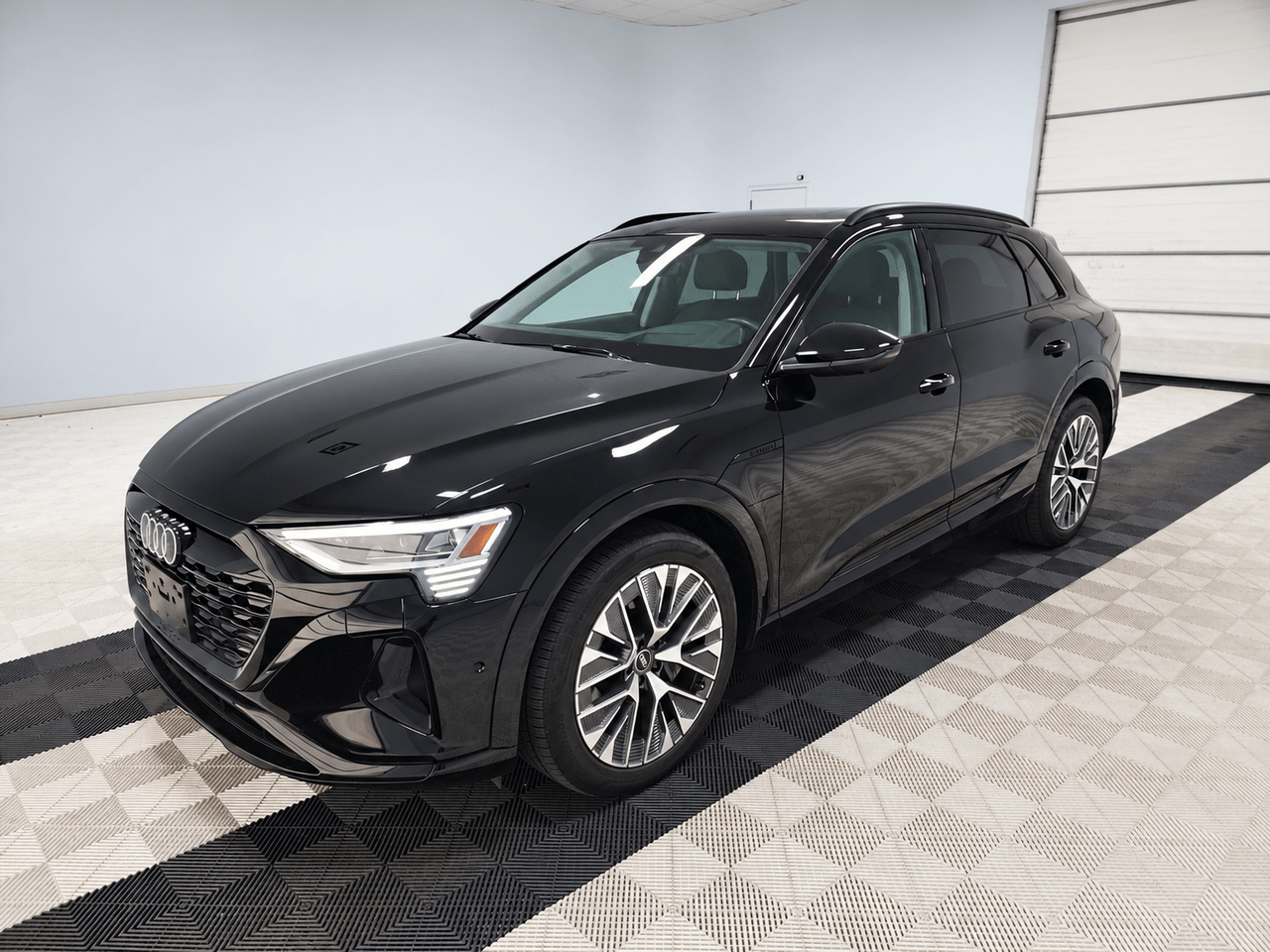 2024 Audi Q8 e-tron Prestige quattro Vented Massage Seats / Head Up Display Portland OR