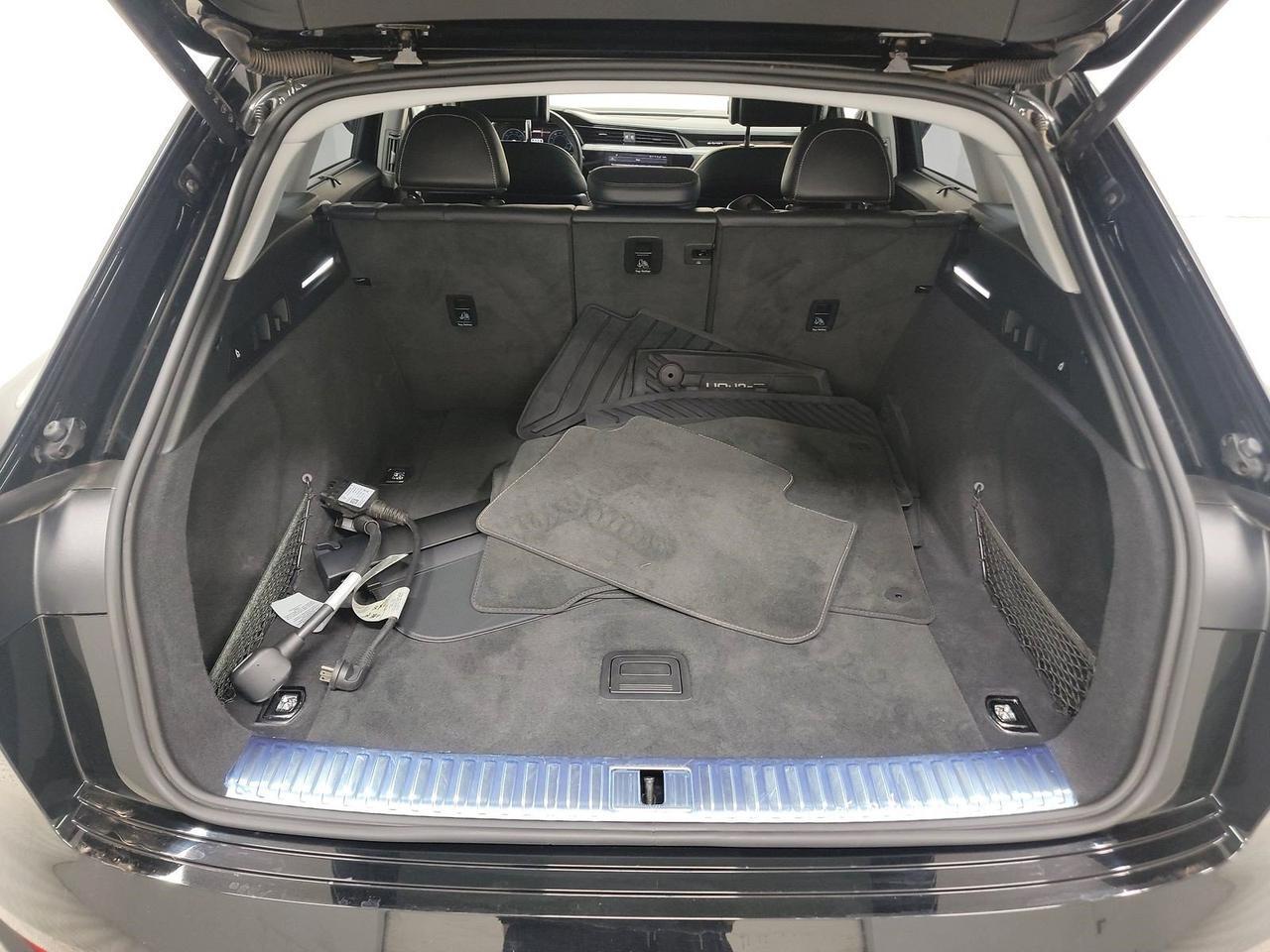 2024 Audi Q8 e-tron Prestige quattro Vented Massage Seats / Head Up Display Portland OR