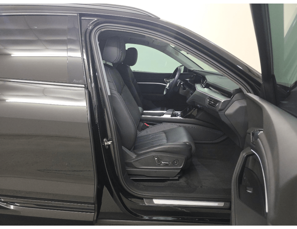 2024 Audi Q8 e-tron Prestige quattro Ventilated Massage Seats / Head Up Display Portland OR