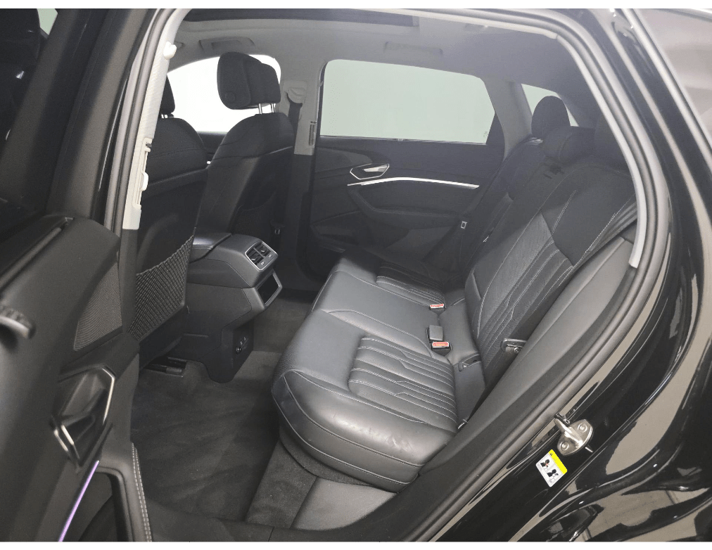 2024 Audi Q8 e-tron Prestige quattro Ventilated Massage Seats / Head Up Display Portland OR