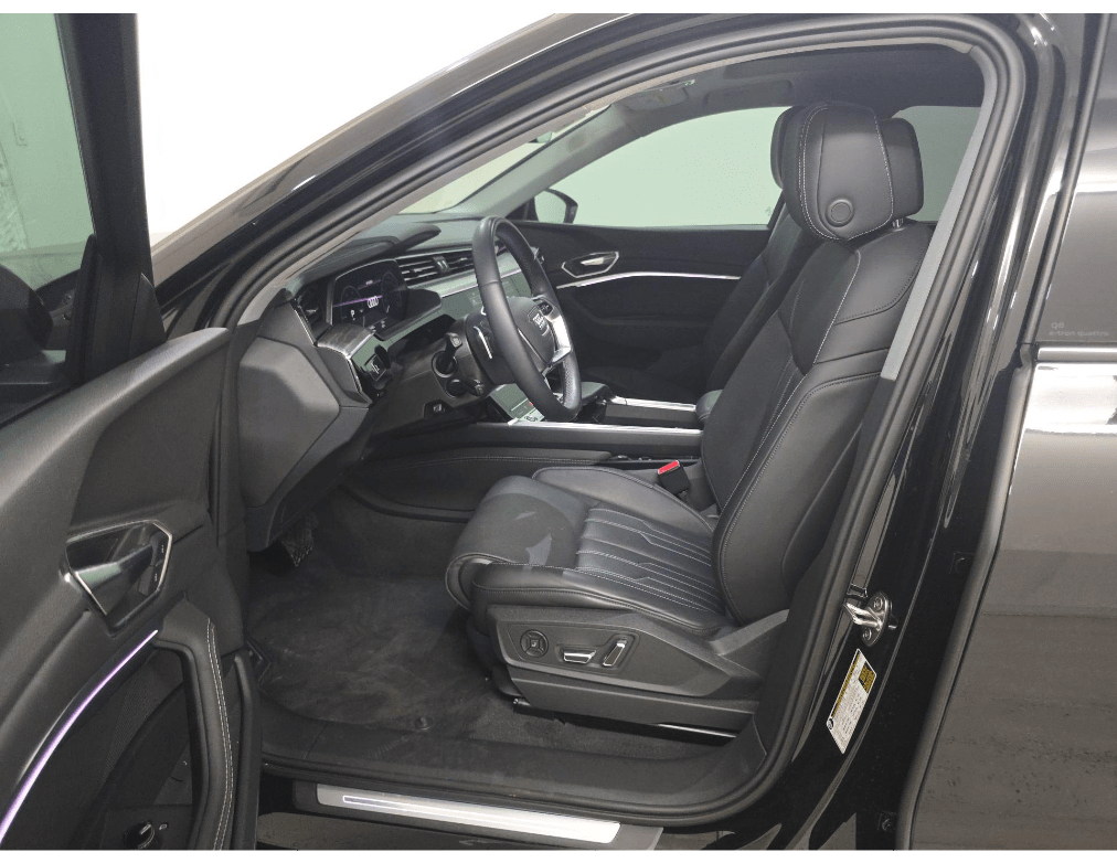 2024 Audi Q8 e-tron Prestige quattro Ventilated Massage Seats / Head Up Display Portland OR
