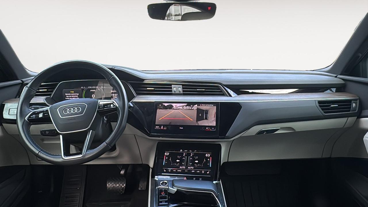 2024 Audi Q8 e-tron Sportback S line Premium Plus  Selma TX
