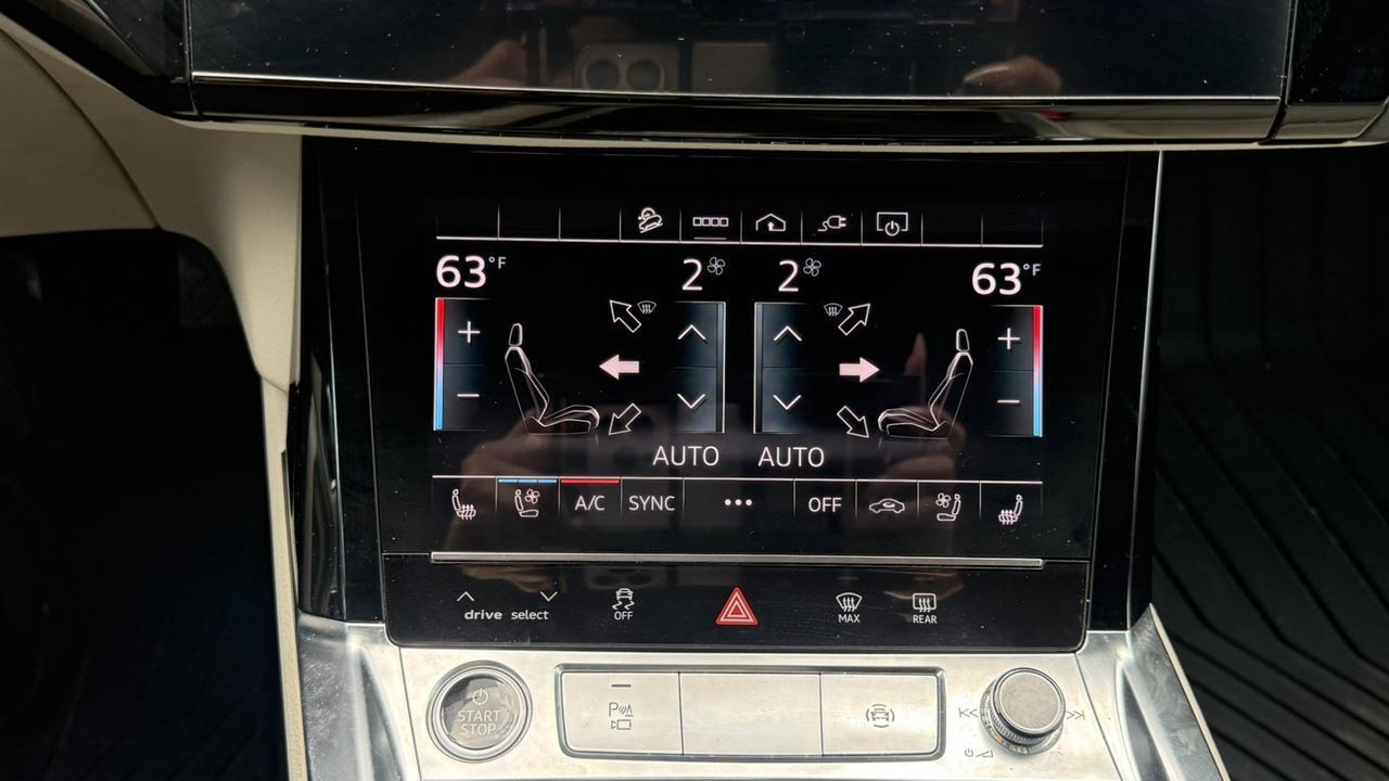 2024 Audi Q8 e-tron Sportback S line Premium Plus  Selma TX
