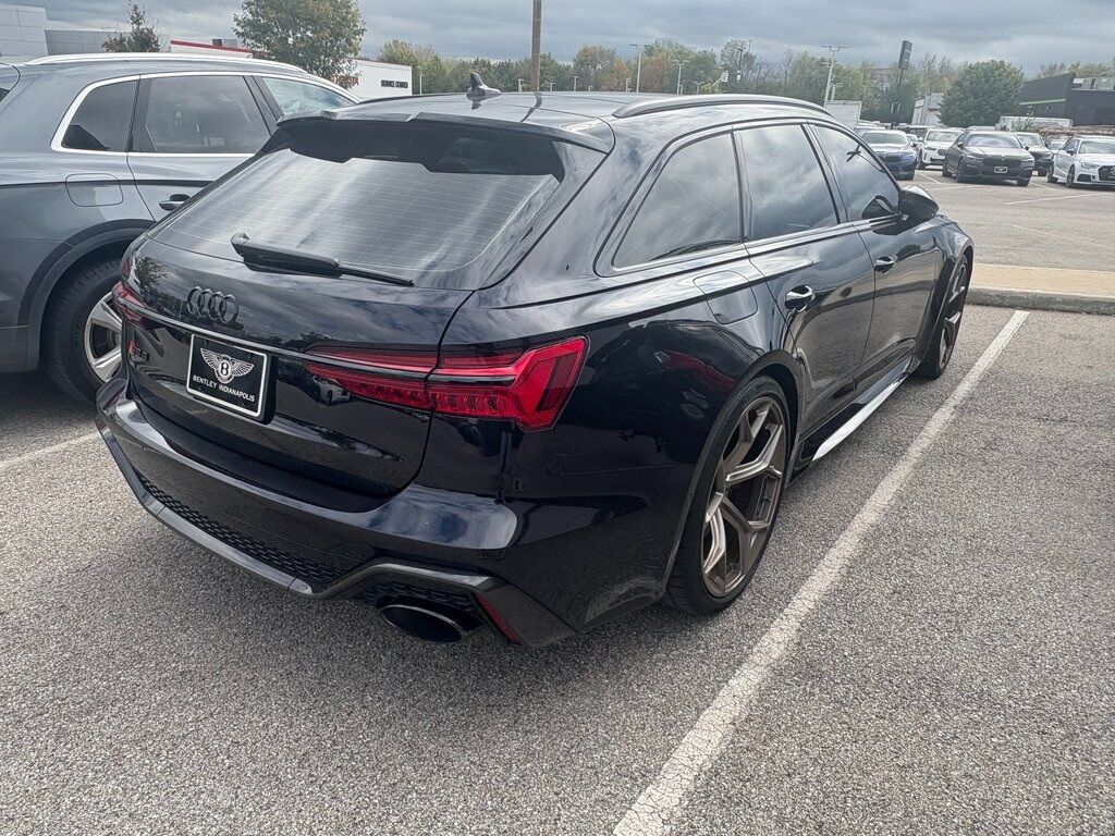 2024 Audi RS 6 Avant Base photo 3