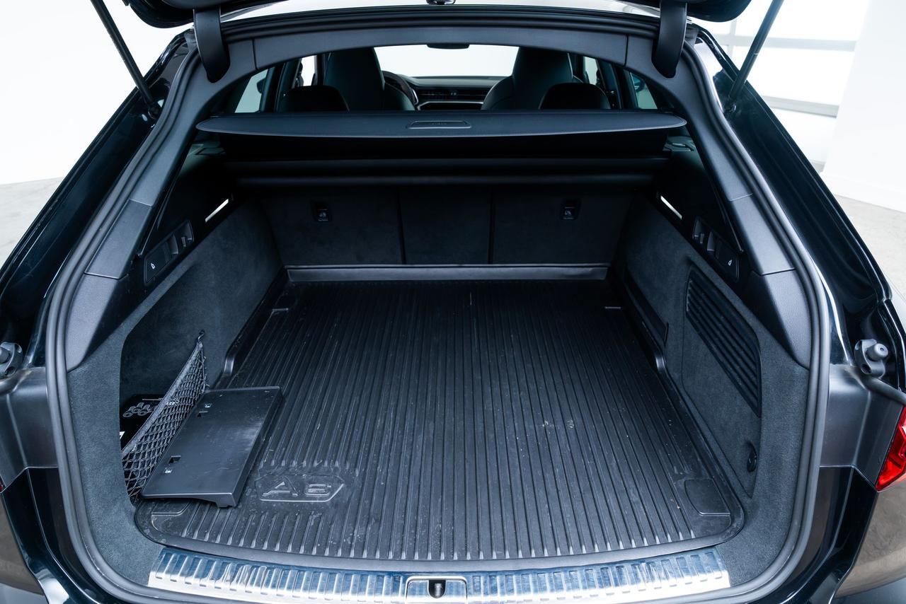 2024 Audi RS 6 Avant performance 4.0T Executive Package / Black Optic / Bang &amp; Olufsen S Portland OR