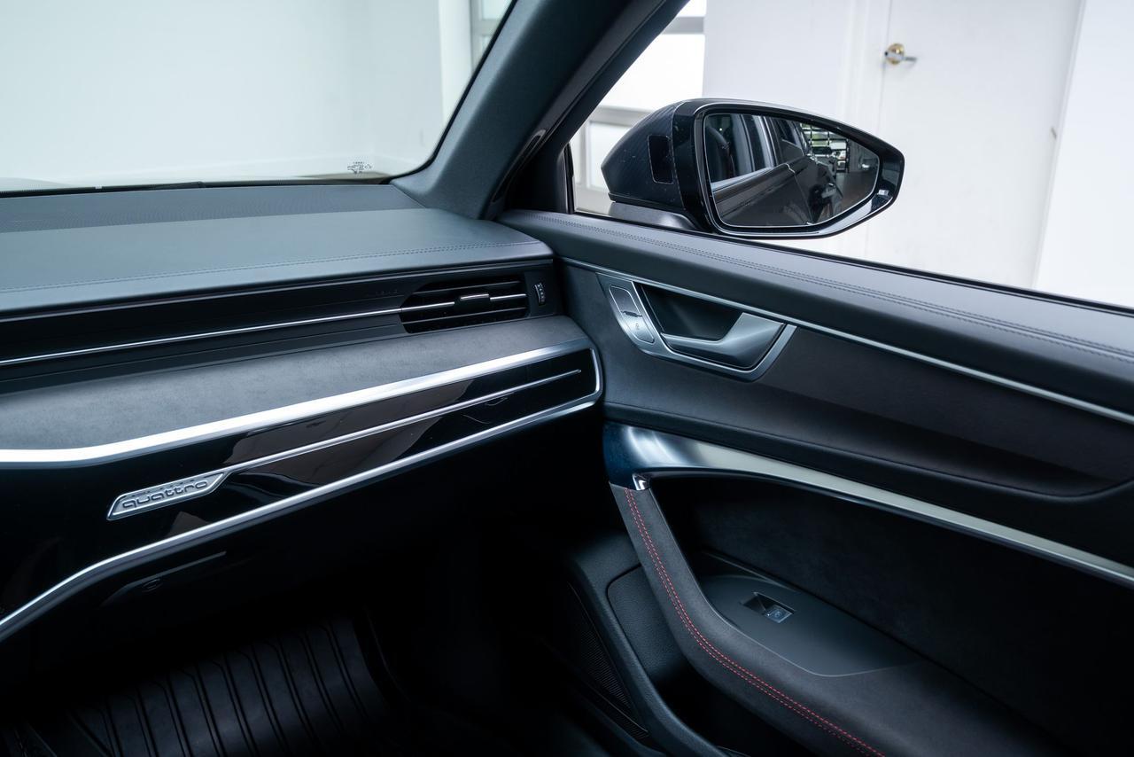 2024 Audi RS 6 Avant performance 4.0T Executive Package / Black Optic / Bang &amp; Olufsen S Portland OR