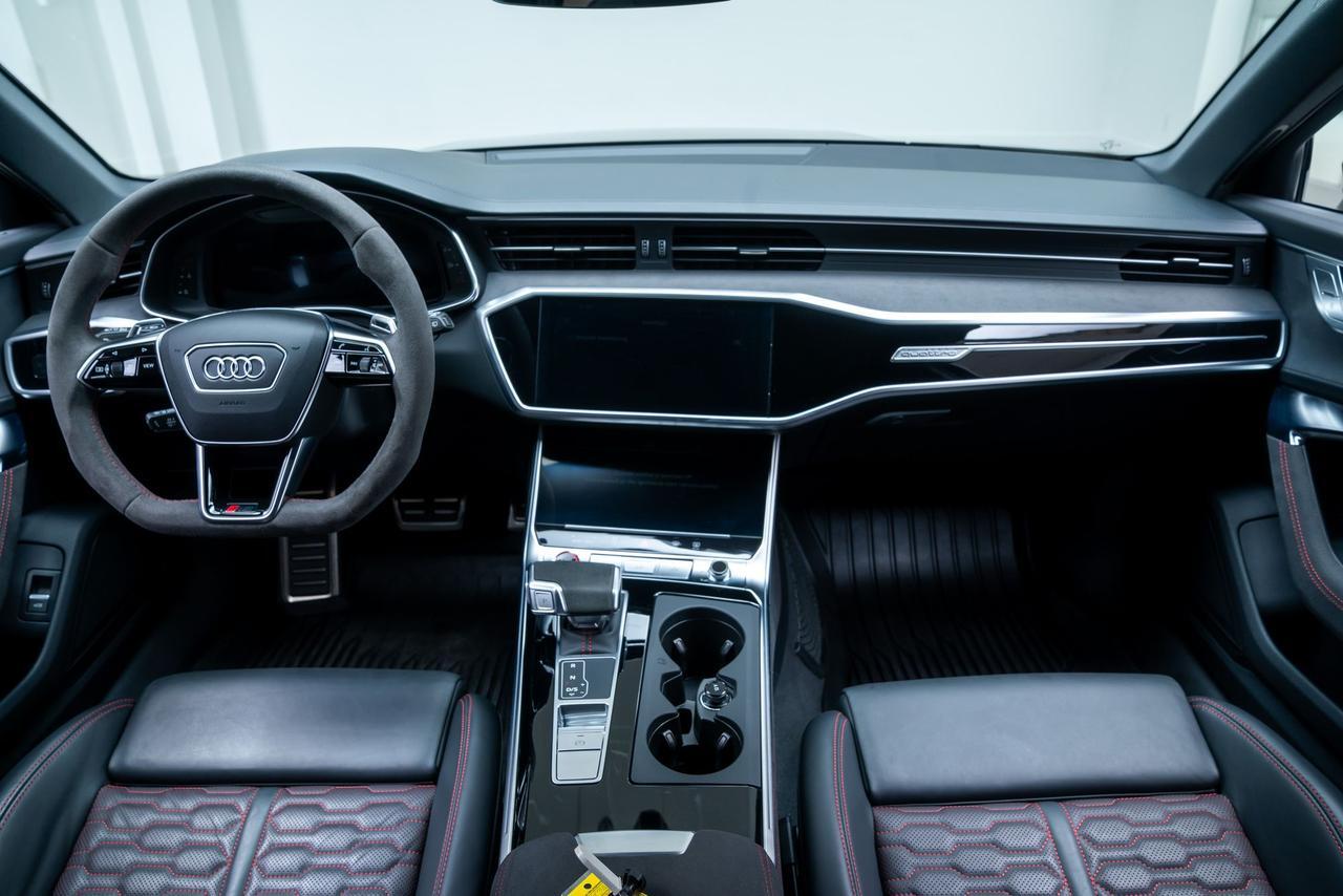 2024 Audi RS 6 Avant performance 4.0T Executive Package / Black Optic / Bang &amp; Olufsen S Portland OR