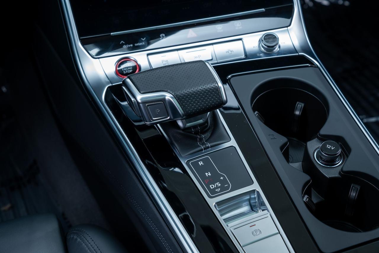 2024 Audi RS 6 Avant performance 4.0T Executive Package Black Optic Package Bang &amp; Olufs Portland OR