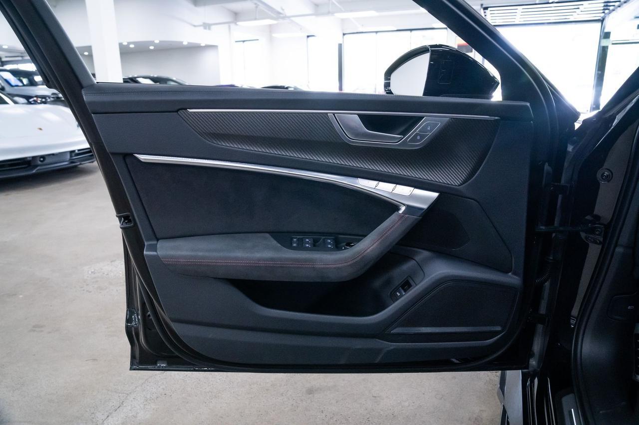 2024 Audi RS 6 Avant performance 4.0T Portland OR