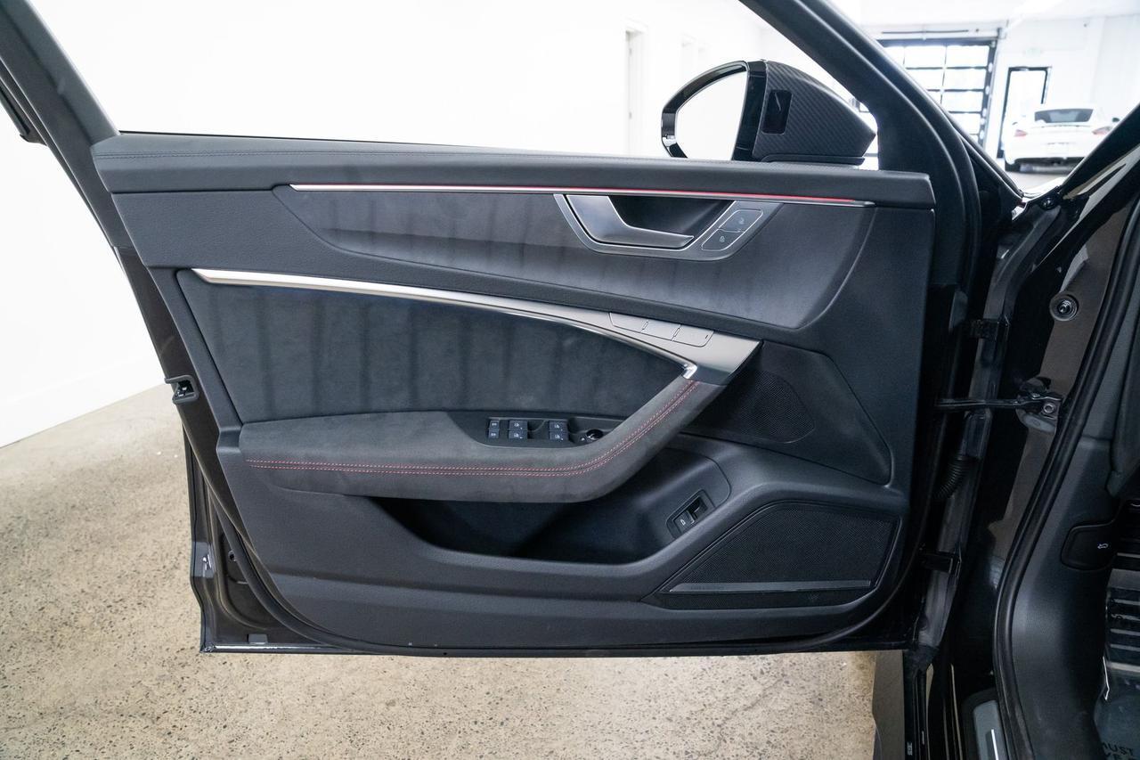 2024 Audi RS 6 Avant performance 4.0T RS Design Package Matte Carbon Package Portland OR