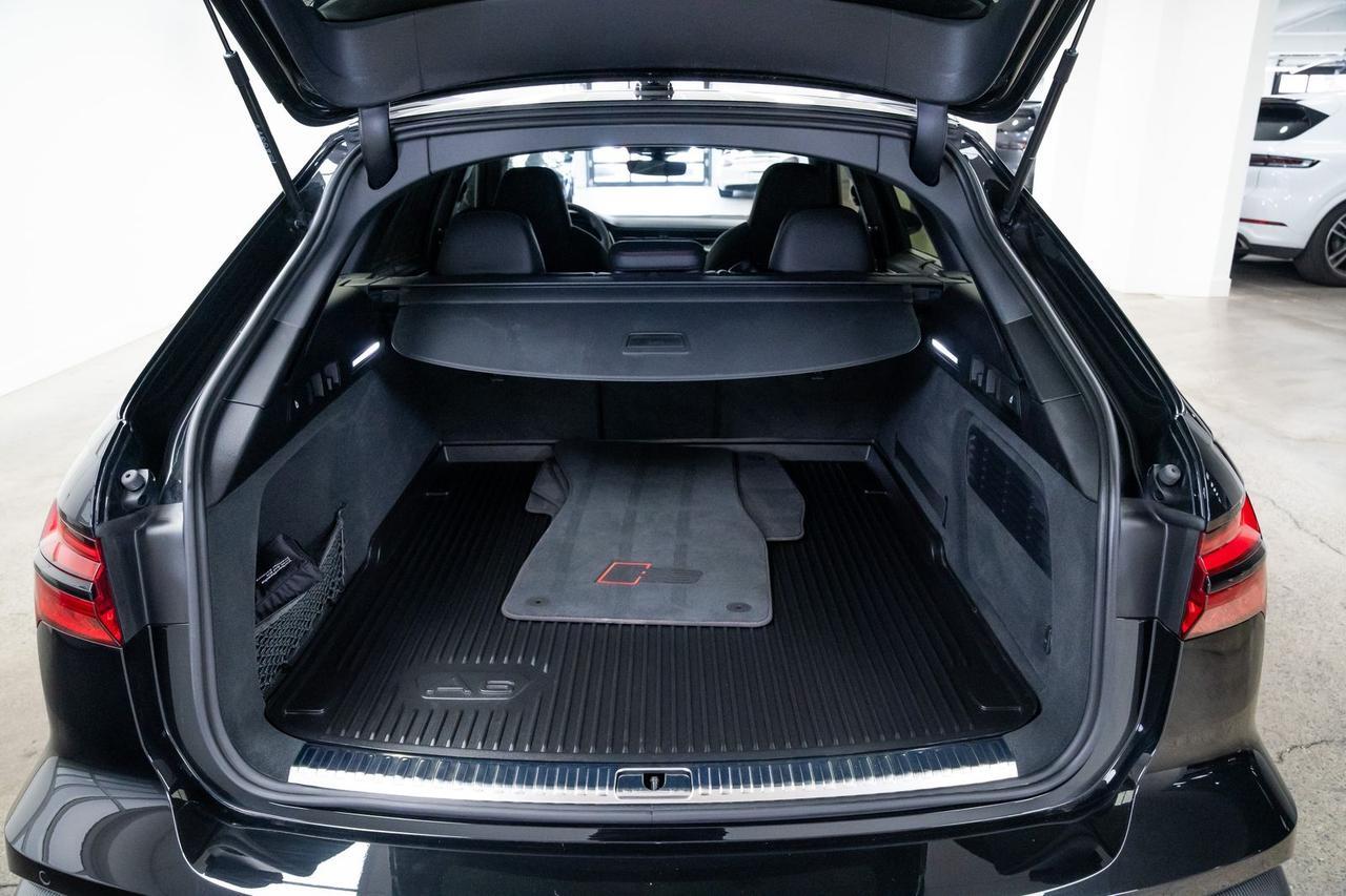 2024 Audi RS 6 Avant performance 4.0T RS Design Package Matte Carbon Package Portland OR