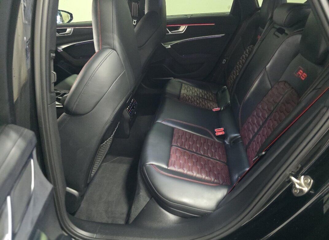 2024 Audi RS 6 Avant performance 4.0T quattro RS Design Package Matte Carbon Package Portland OR