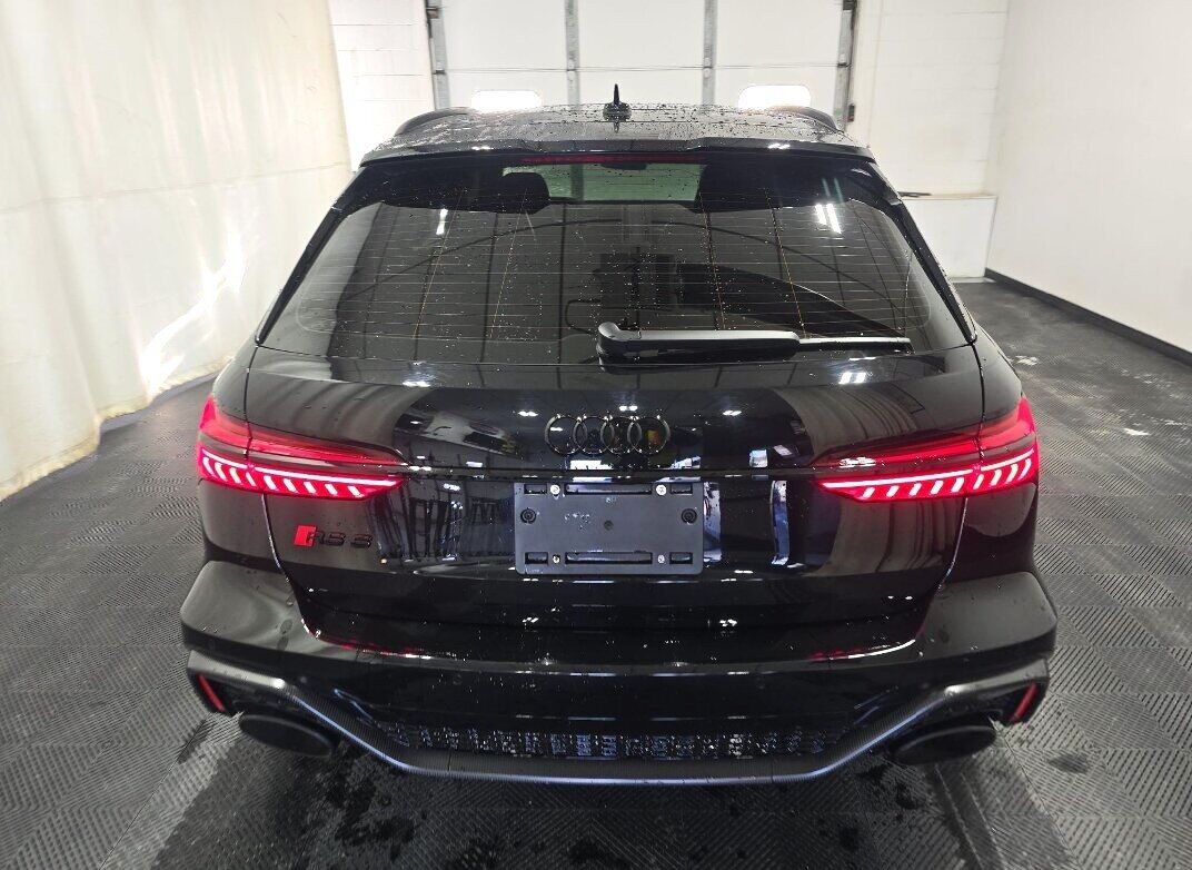 2024 Audi RS 6 Avant performance 4.0T quattro RS Design Package Matte Carbon Package Portland OR