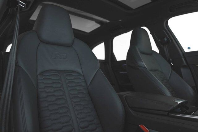 2024 Audi RS 6 Avant performance Bellevue WA