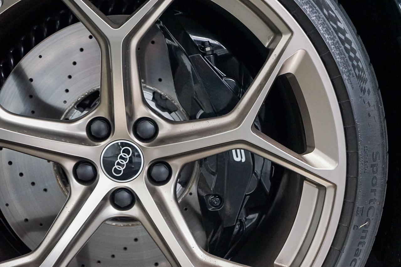 2024 Audi RS 6 Avant performance Newport Beach CA