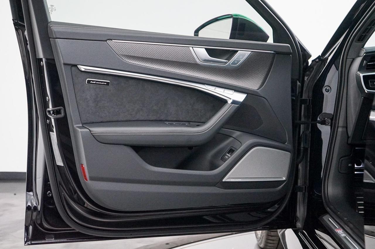 2024 Audi RS 6 Avant performance Newport Beach CA