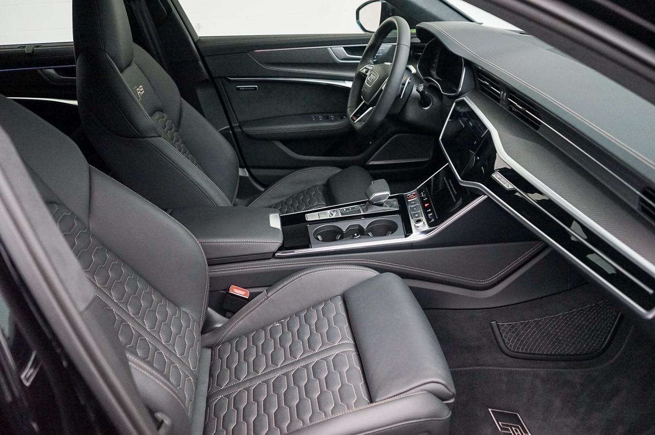 2024 Audi RS 6 Avant performance Newport Beach CA