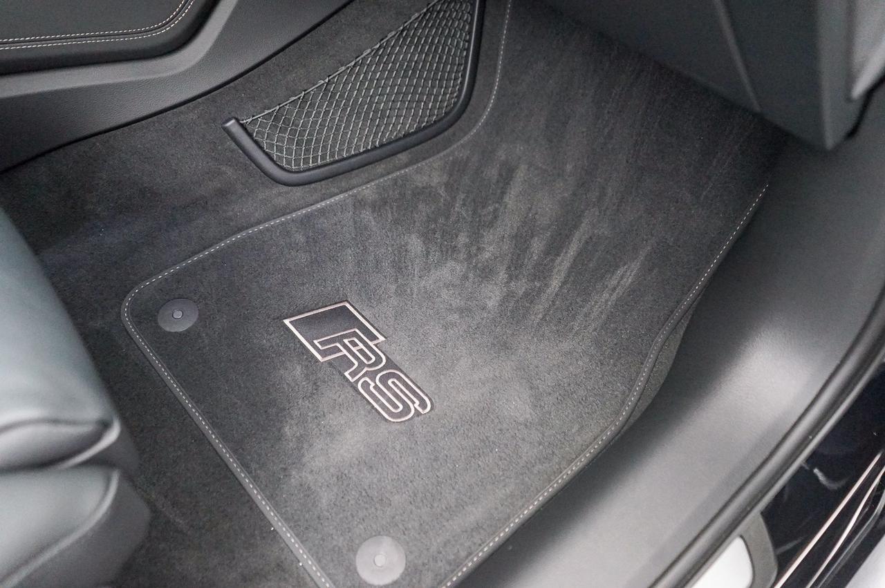 2024 Audi RS 6 Avant performance Bronze Pkg 1/75 Made Newport Beach CA