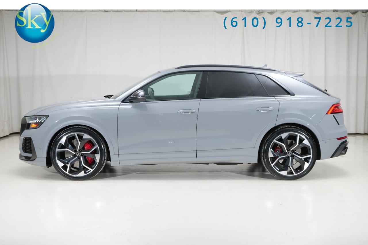 2024 Audi RS Q8 Quattro AWD Black Optic + Carbon + Executive Pkgs