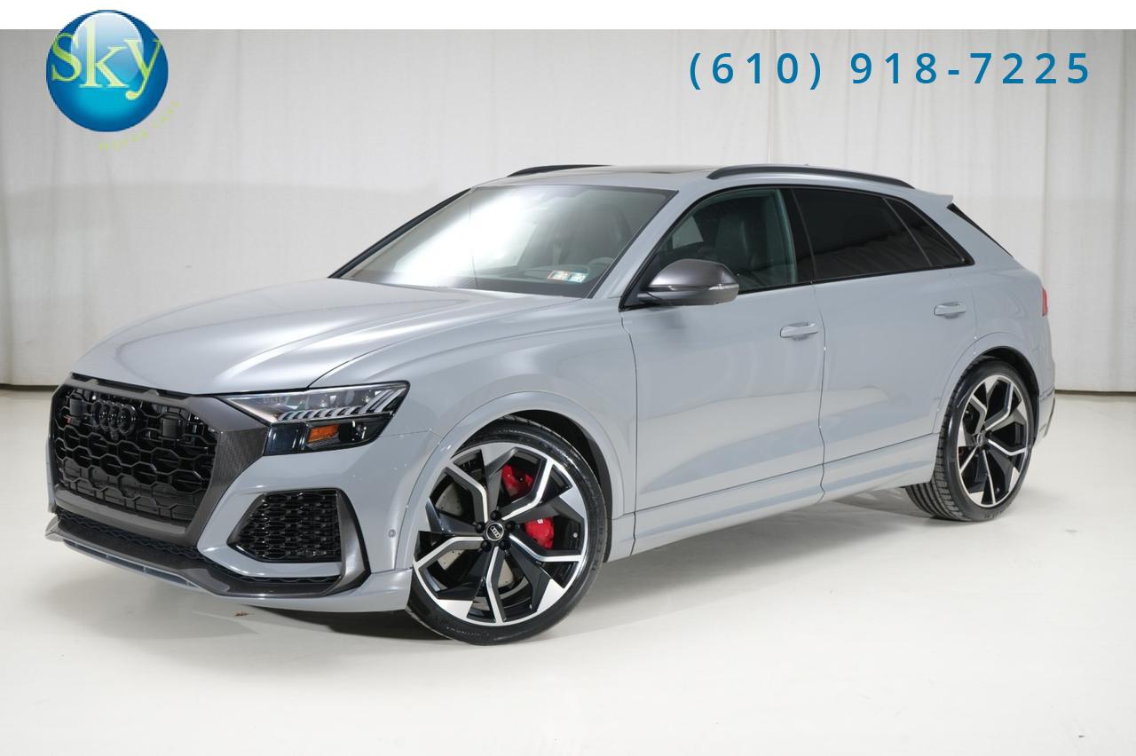 2024 Audi RS Q8 Quattro AWD Black Optic + Carbon + Executive Pkgs