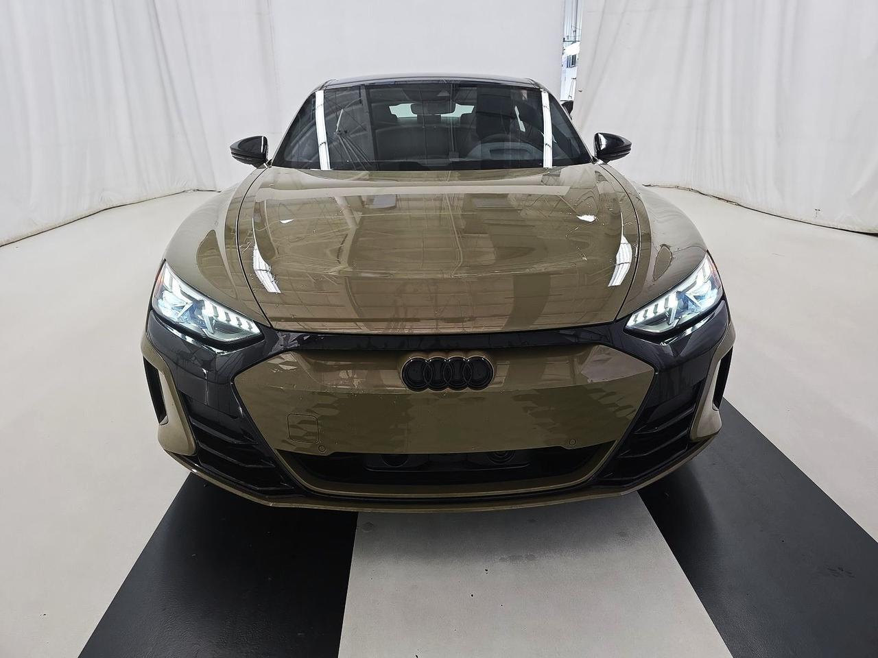 2024 Audi RS e-tron GT quattro 1-Owner Carbon Performance Package Portland OR