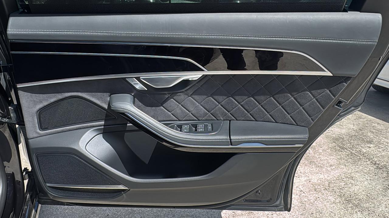 2024 Audi S8  Selma TX