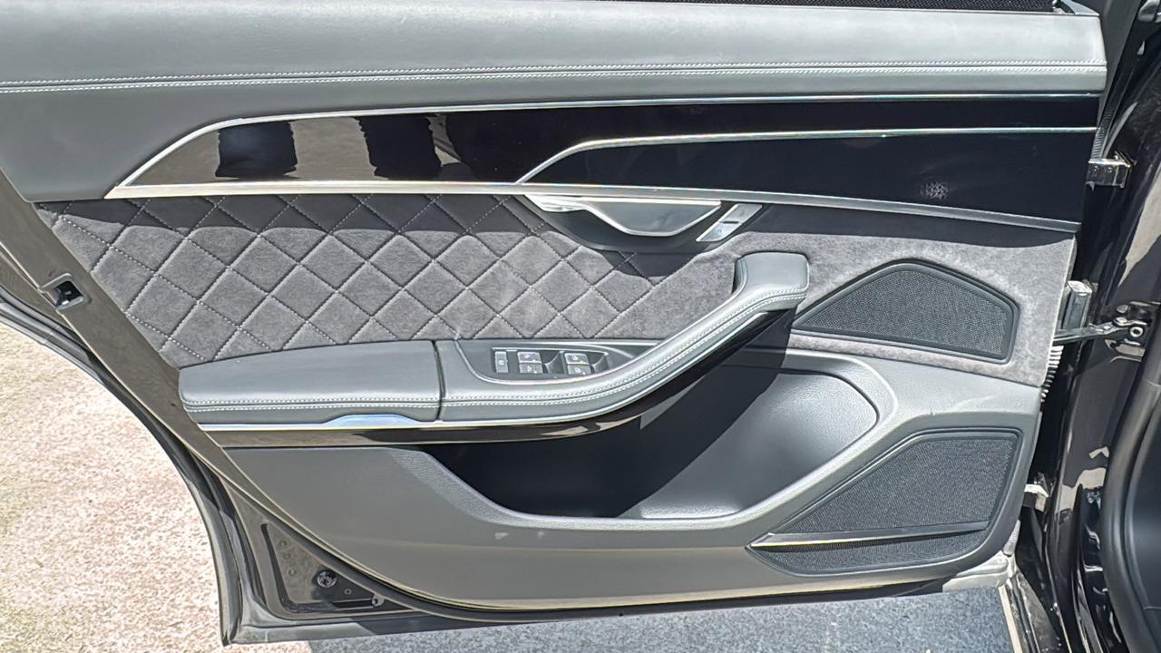 2024 Audi S8  Selma TX