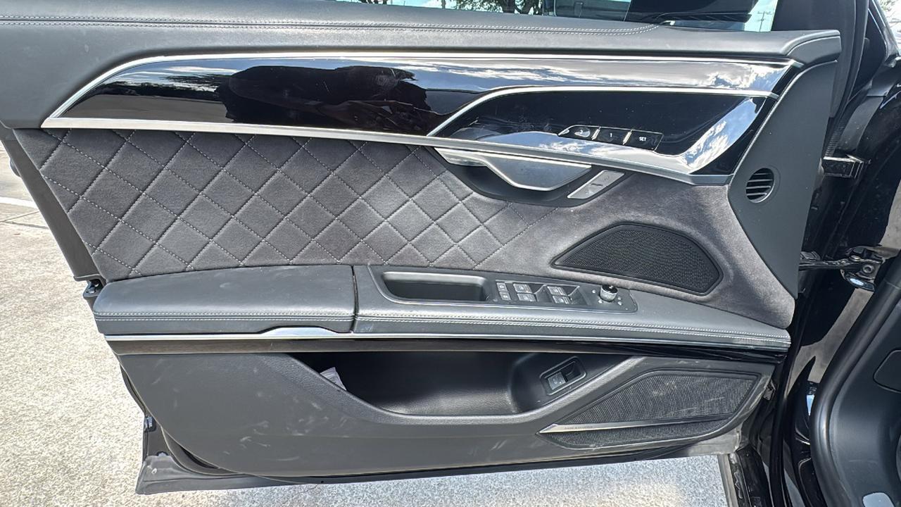 2024 Audi S8  Selma TX