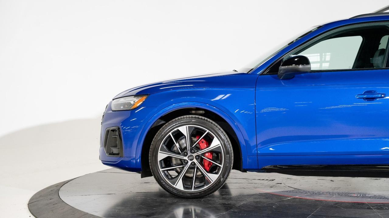 2024 Audi SQ5 Premium Plus / S Sport package/ Black Optic Franklin TN