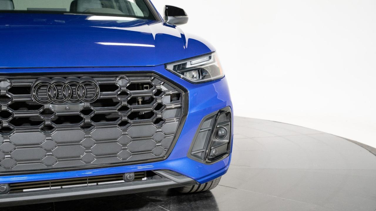 2024 Audi SQ5 Premium Plus / S Sport package/ Black Optic Franklin TN