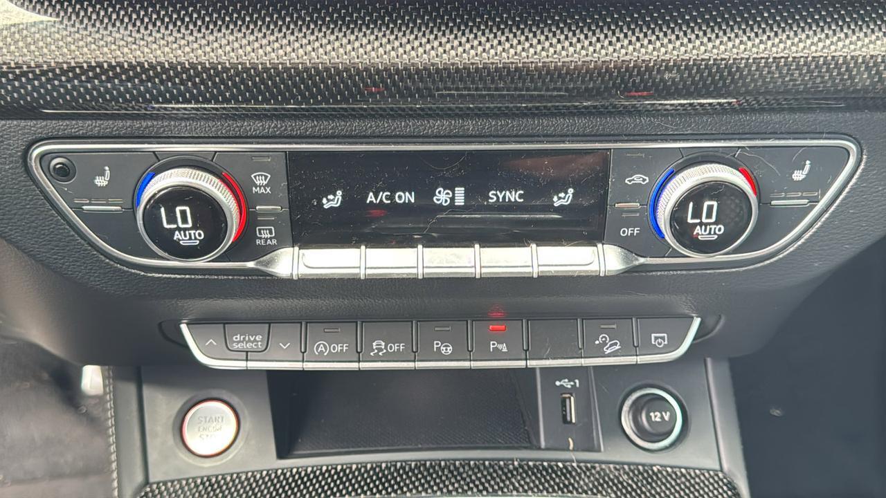 2024 Audi SQ5 Prestige  Selma TX
