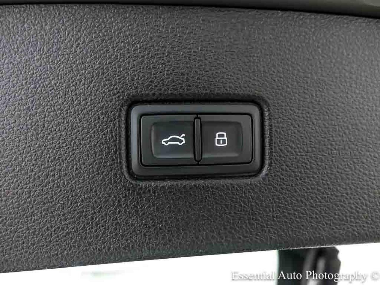 2024 Audi SQ5 Sportback Premium Plus Willowbrook IL