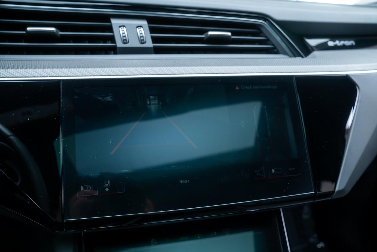 2024 Audi SQ8 Sportback e-tron Prestige Head Up Display / Matrix LED Headlights Portland OR