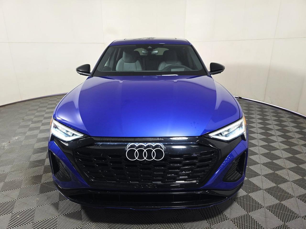 2024 Audi SQ8 Sportback e-tron Prestige quattro Head Up Display / Matrix LED Headlights Portland OR