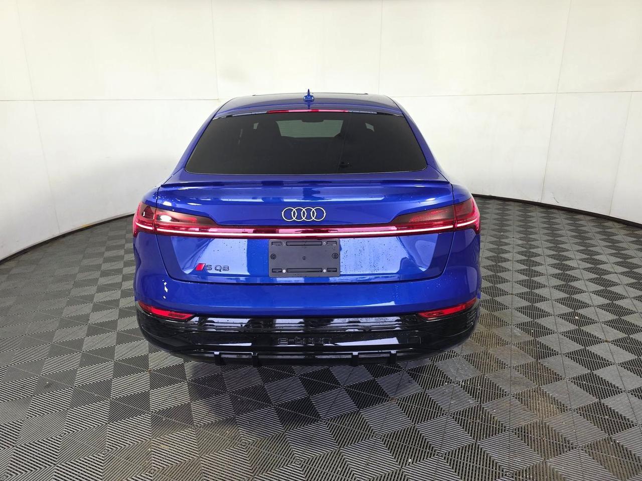 2024 Audi SQ8 Sportback e-tron Prestige quattro Head Up Display / Matrix LED Headlights Portland OR