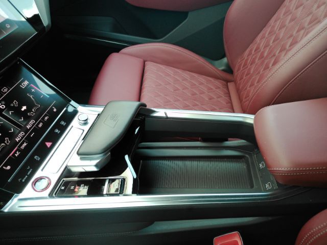 2024 Audi SQ8 e-tron Premium Plus quattro Plano TX