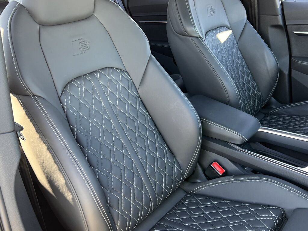 2024 Audi SQ8 e-tron Prestige Indianapolis IN