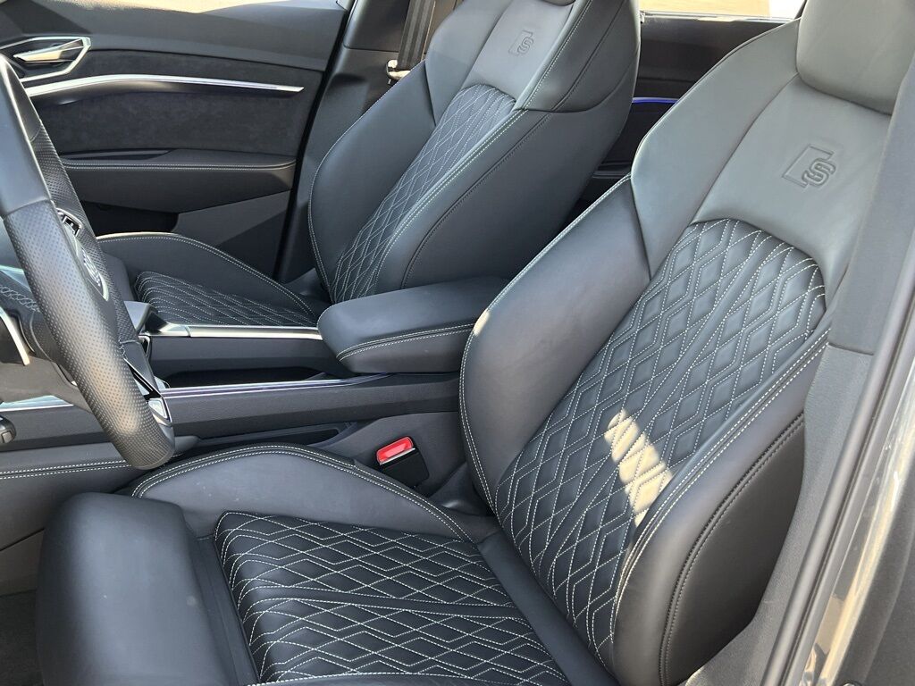 2024 Audi SQ8 e-tron Prestige Indianapolis IN