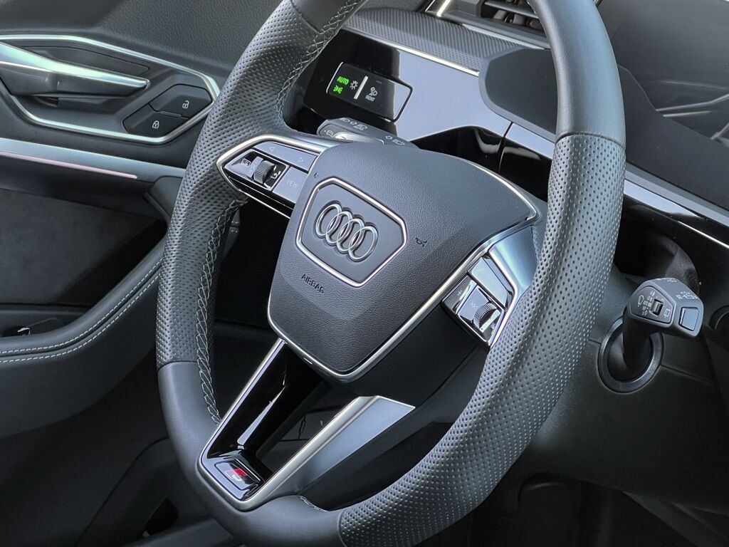 2024 Audi SQ8 e-tron Prestige Indianapolis IN