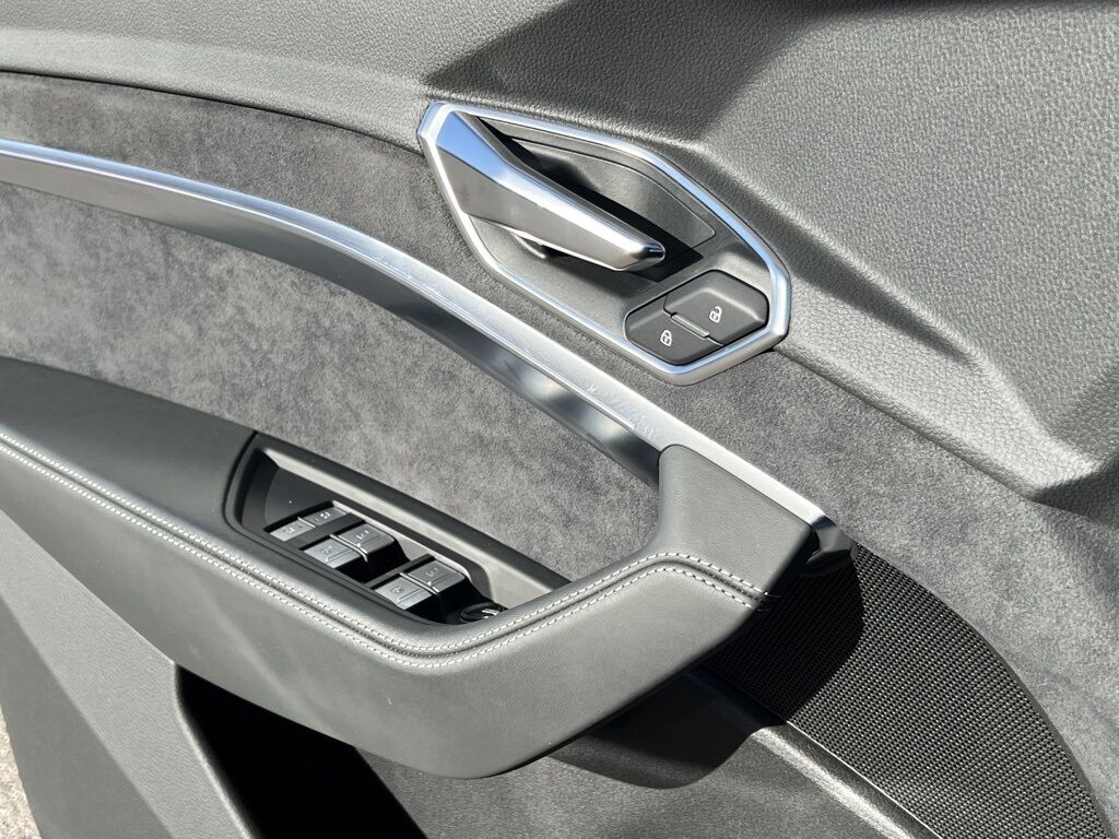 2024 Audi SQ8 e-tron Prestige Indianapolis IN