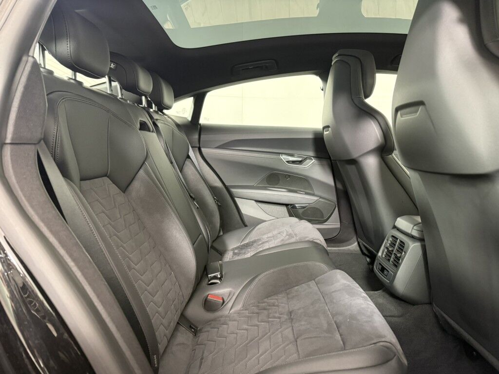 2024 Audi e-tron GT Premium Plus AWD Maumee OH