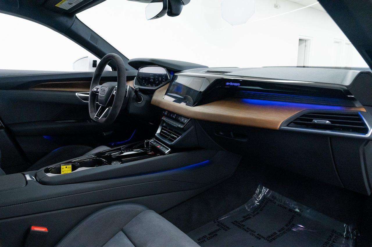 2024 Audi e-tron GT Premium Plus quattro 1 Owner Heated Seats Bang &amp; Olufsen Audio Portland OR