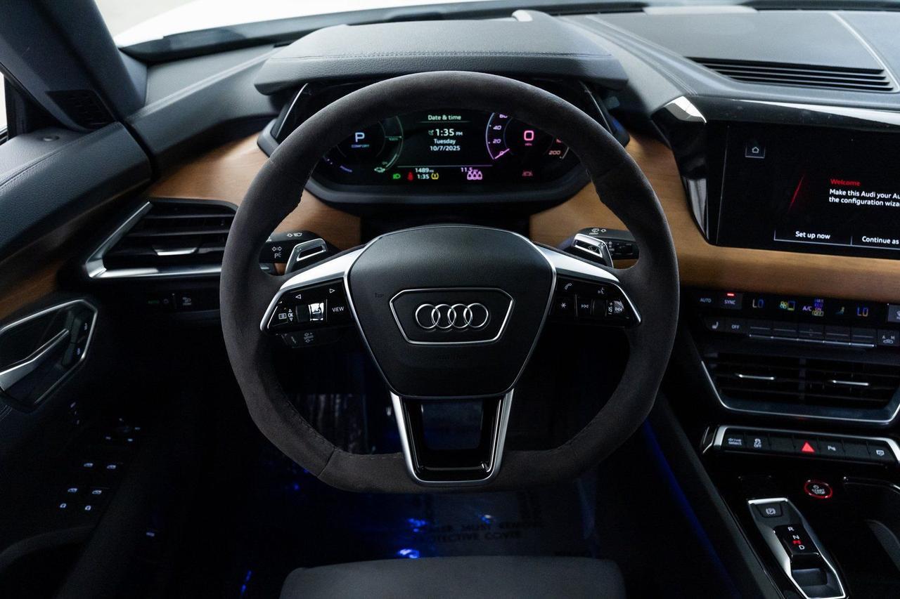 2024 Audi e-tron GT Premium Plus quattro 1 Owner Heated Seats Bang &amp; Olufsen Audio Portland OR