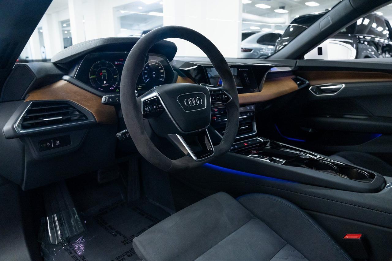 2024 Audi e-tron GT Premium Plus quattro 1 Owner Heated Seats Bang &amp; Olufsen Audio Portland OR