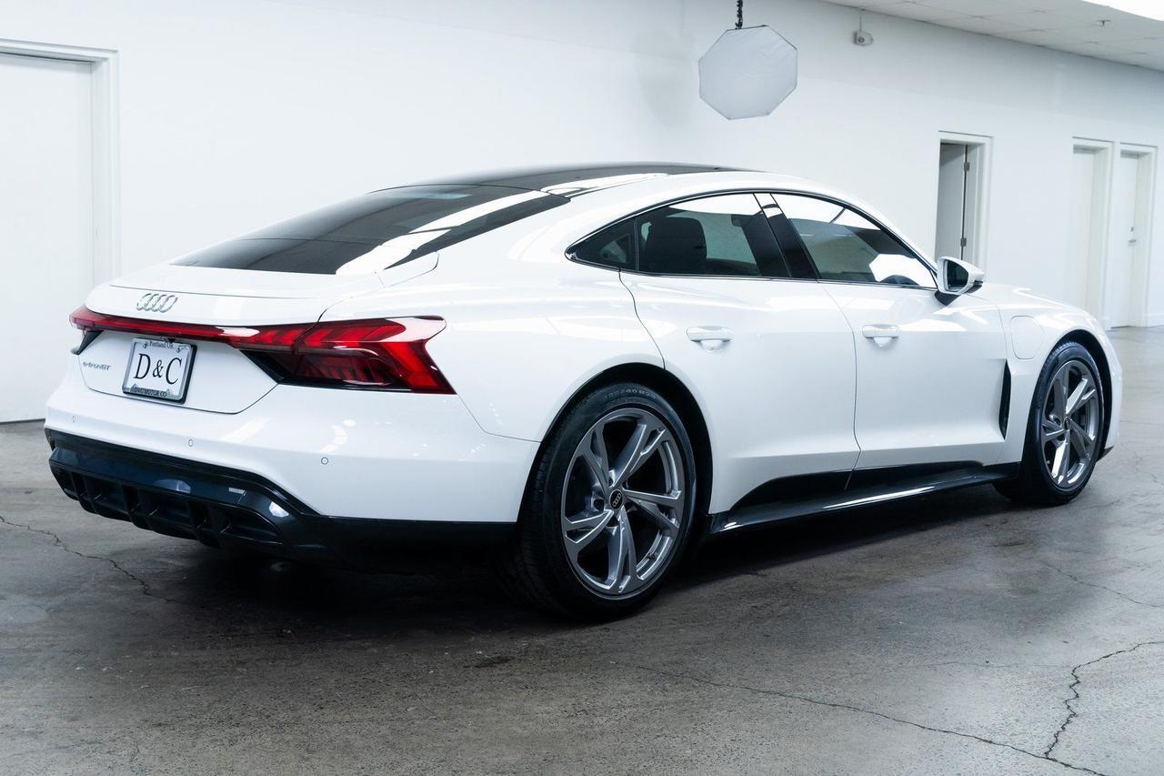 2024 Audi e-tron GT Premium Plus quattro 1 Owner Heated Seats Bang &amp; Olufsen Audio Portland OR