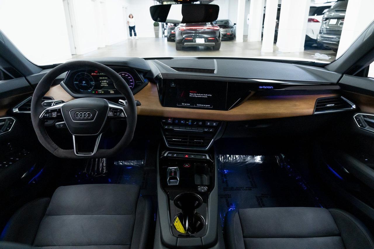 2024 Audi e-tron GT Premium Plus quattro 1 Owner Heated Seats Bang &amp; Olufsen Audio Portland OR